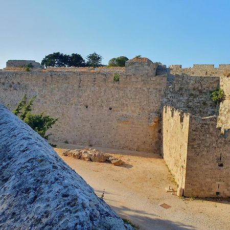 Villa Yiannis Sokaki Detached House Rhodes City Exterior foto